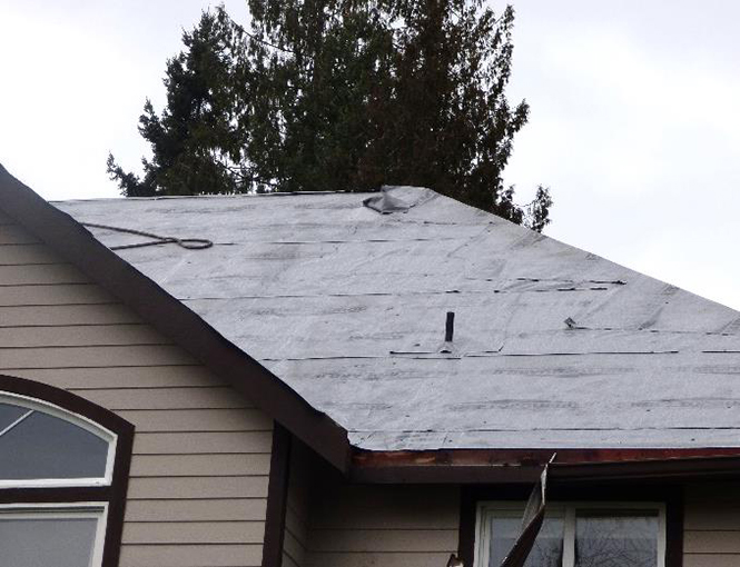 photo of roof from which the worker fell